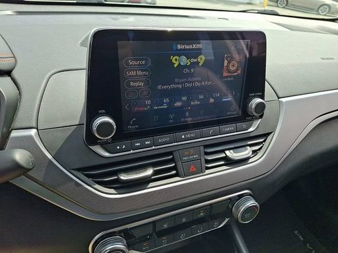 Used 2023 Nissan Altima 2.5 SR FWD image 17