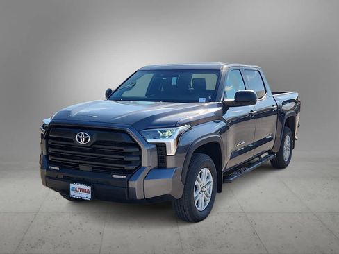 Used 2026 Toyota Tundra SR5 image 4