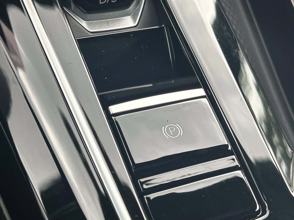 New 2026 Volkswagen GTI SE FWD image 53