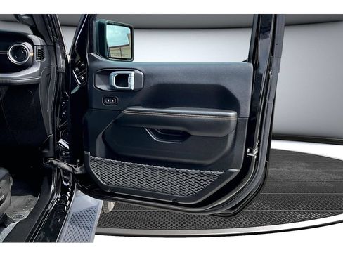 Certified 2024 Jeep Wrangler Unlimited Sahara AWD/4WD image 47