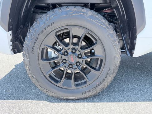 Used 2024 Toyota Tundra SR5 w/ SR5 Premium Package AWD/4WD image 34