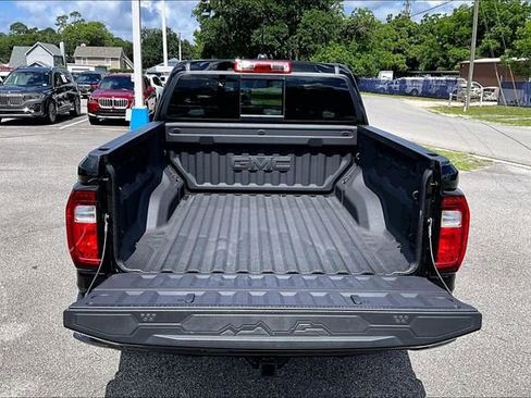 Used 2025 GMC Canyon AT4 w/ Technology Plus Package AWD/4WD image 35