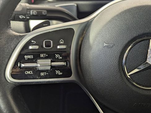 Used 2021 Mercedes-Benz GLB 250 image 41