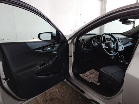 Used 2017 Chevrolet Malibu LS FWD image 18