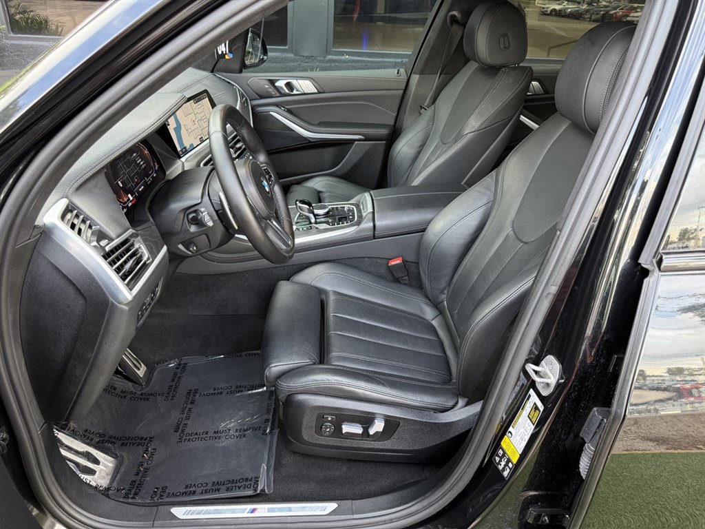 Used 2022 BMW X7 xDrive40i w/ M Sport Package AWD/4WD image 12