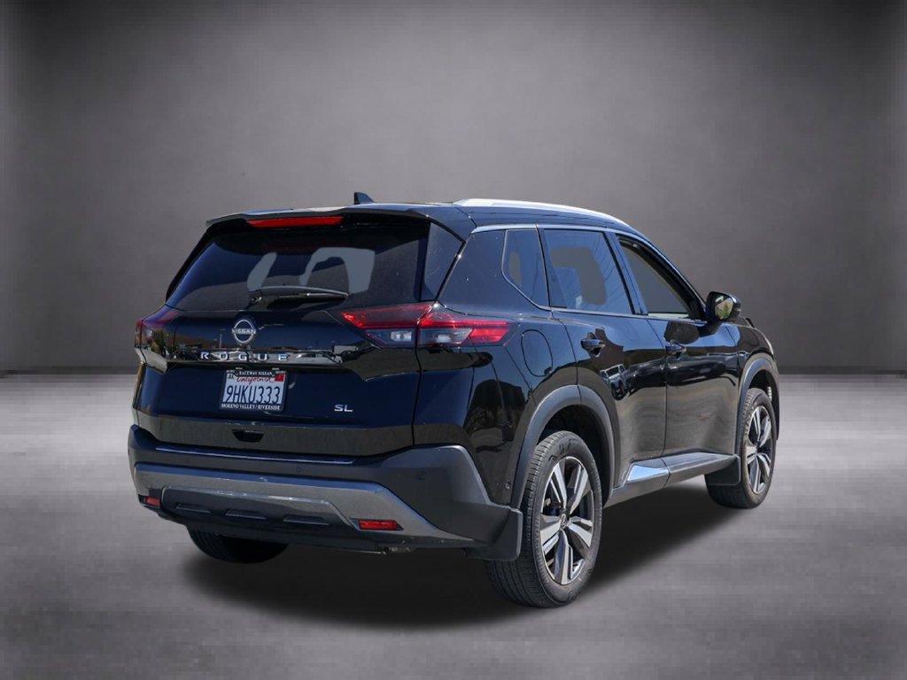 Used 2023 Nissan Rogue SV FWD image 4