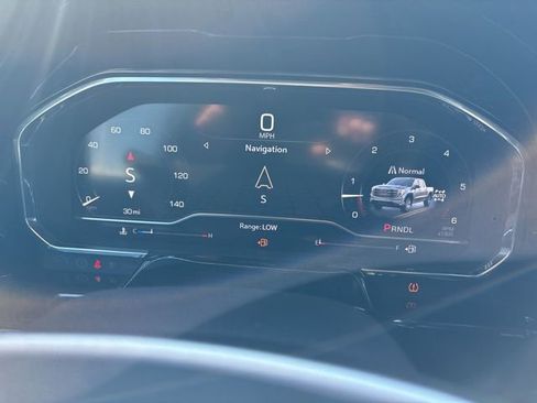 Used 2024 GMC Sierra 1500 SLT image 36