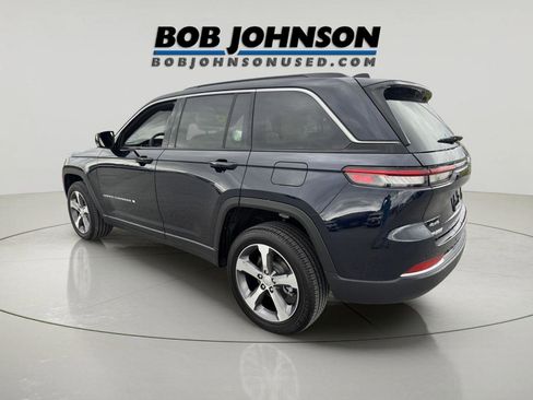 Used 2024 Jeep Grand Cherokee Limited AWD/4WD image 5