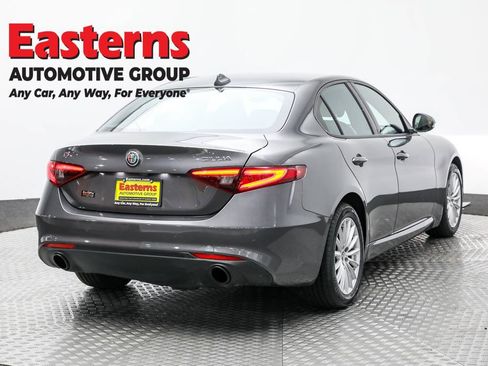 Used 2022 Alfa Romeo Giulia Sprint image 5