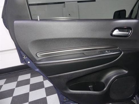 Used 2021 Dodge Durango SXT image 24