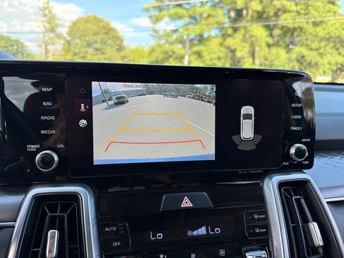 Certified 2022 Kia Sorento S FWD image 11