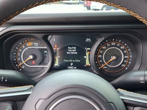Used 2024 Jeep Wrangler Sport AWD/4WD image 19
