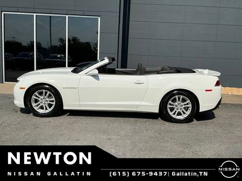 Used 2015 Chevrolet Camaro LT RWD image 6