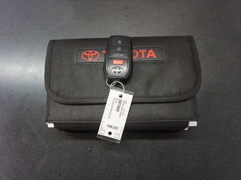 Used 2024 Toyota Grand Highlander FWD image 21