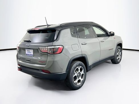 Used 2022 Jeep Compass Trailhawk w/ Trailhawk Convenience Group AWD/4WD image 5