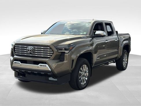 Used 2024 Toyota Tacoma Limited AWD/4WD image 3
