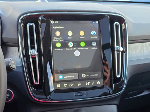 New 2026 Volvo XC40 B5 Plus w/ Protection Package Premier image 24