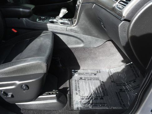 Used 2018 Jeep Grand Cherokee Limited image 26