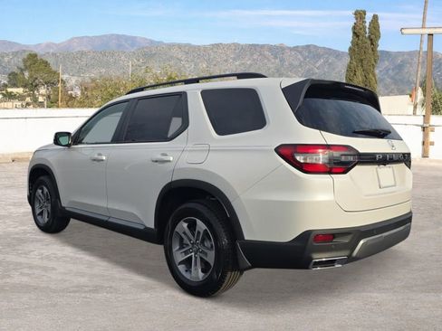 New 2026 Honda Pilot EX-L image 3