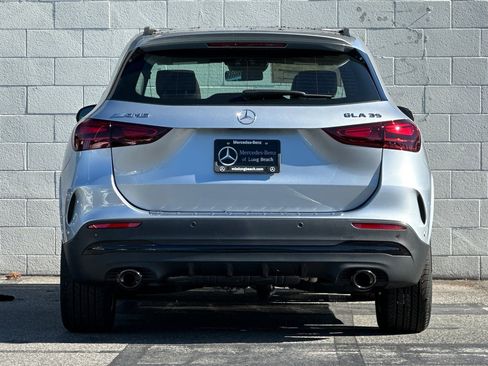 New 2026 Mercedes-Benz GLA 35 AMG 4MATIC image 6