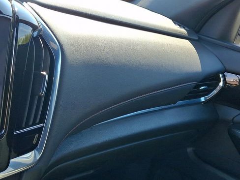 Used 2023 Chevrolet Traverse RS image 27