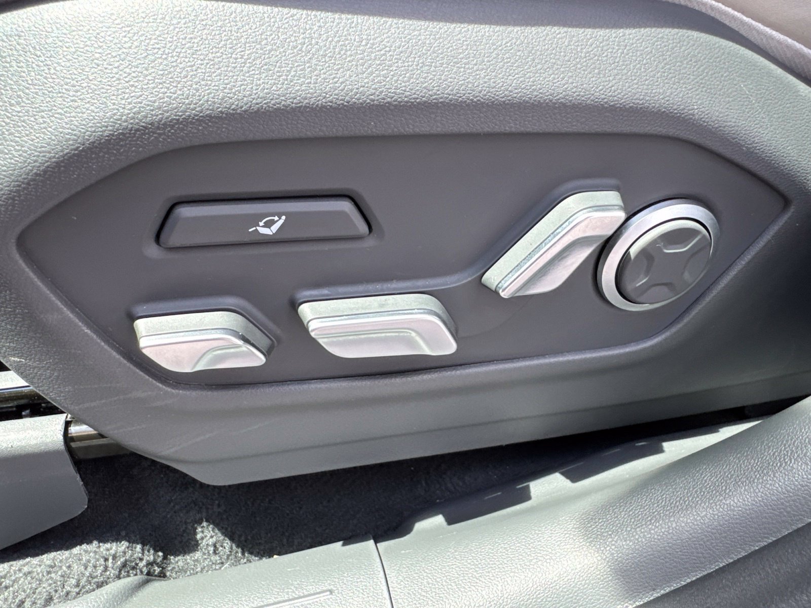 Certified 2024 Hyundai Santa Fe Calligraphy AWD/4WD image 24