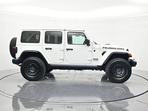 Used 2022 Jeep Wrangler Unlimited Rubicon w/ Xtreme Recon 35" Tire Package AWD/4WD image 4