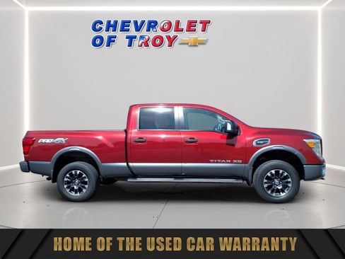 Used 2017 Nissan Titan PRO-4X AWD/4WD image 10