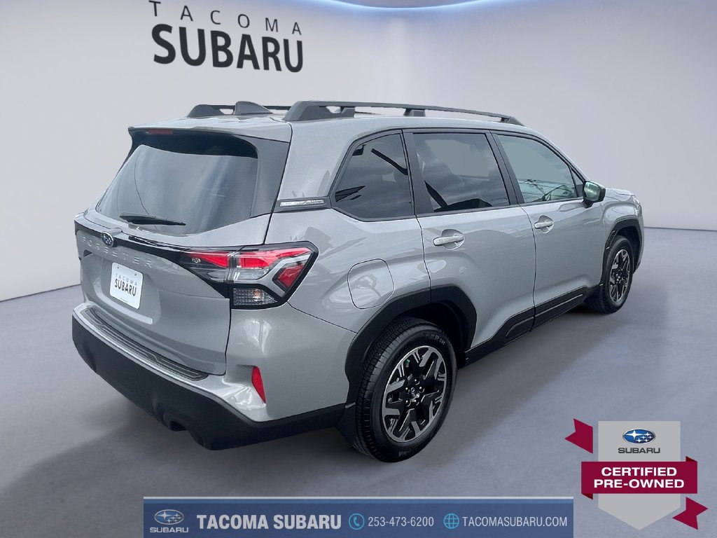 Used 2025 Subaru Forester Premium AWD/4WD image 5