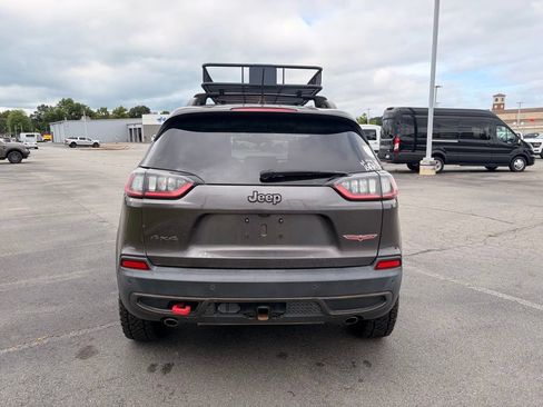 Used 2019 Jeep Cherokee Trailhawk w/ Comfort/Convenience Group AWD/4WD image 6