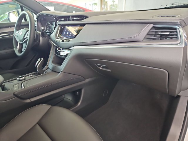 Certified 2026 Cadillac XT5 Luxury AWD/4WD image 27