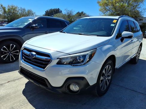 Used 2019 Subaru Outback 3.6R Touring image 3