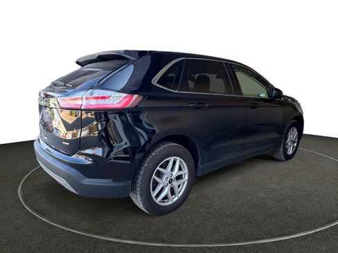 Used 2024 Ford Edge SEL image 6