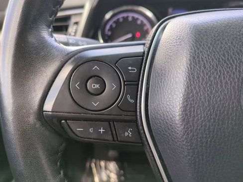 Used 2020 Toyota Camry SE image 27