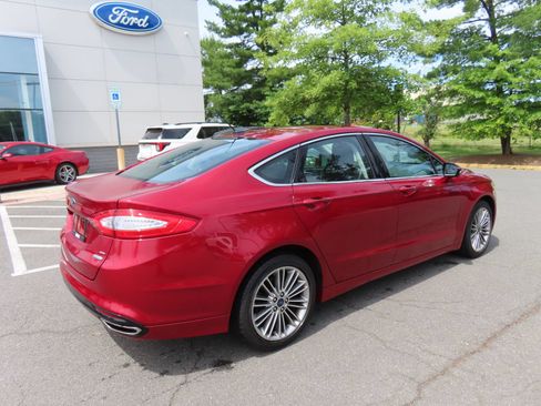 Used 2014 Ford Fusion SE w/ Equipment Group 202A FWD image 5