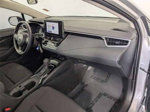 Used 2023 Toyota Corolla LE image 30
