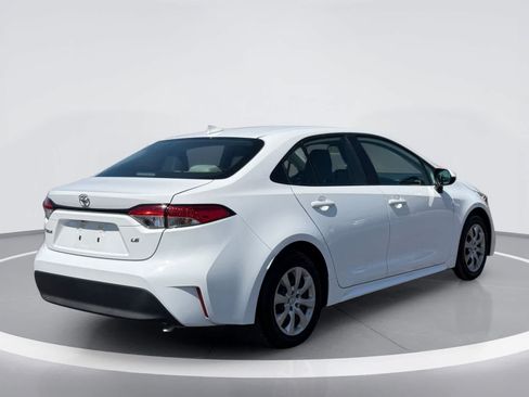 Used 2026 Toyota Corolla LE FWD image 6