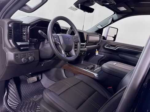 New 2026 Chevrolet Silverado 3500 High Country w/ High Country Premium Package AWD/4WD image 4