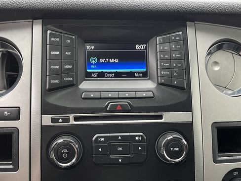 Used 2017 Ford Expedition XLT AWD/4WD image 20