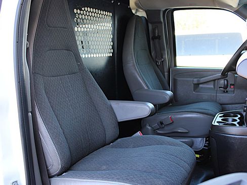 Used 2024 GMC Savana 2500 w/ Driver Convenience Package image 20