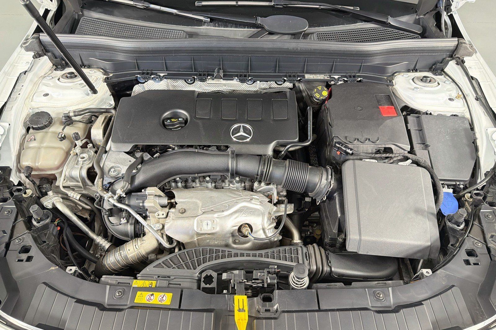 Used 2023 Mercedes-Benz GLB 250 image 10