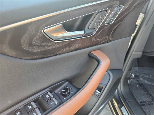 Used 2022 Audi Q8 Premium Plus AWD/4WD image 21