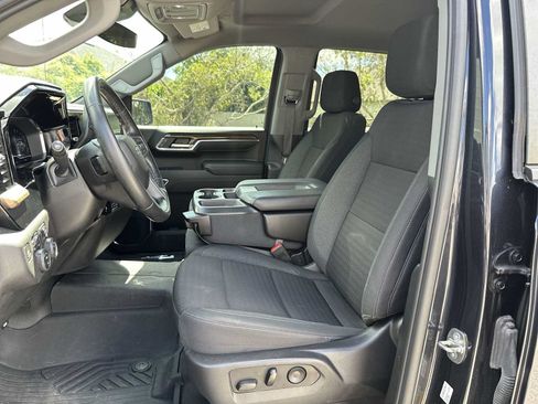 Certified 2024 Chevrolet Silverado 1500 RST AWD/4WD image 15