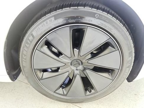 Used 2025 Tesla Model 3 Long Range RWD image 75