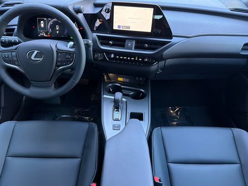 New 2026 Lexus UX 300h FWD image 12