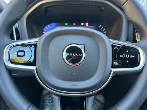 New 2026 Volvo XC60 B5 Plus w/ Climate Package image 21