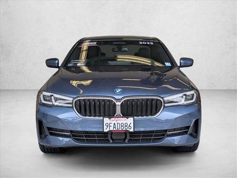 Certified 2023 BMW 530e w/ Premium Package RWD image 2