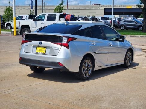 Used 2019 Toyota Prius Limited FWD image 5