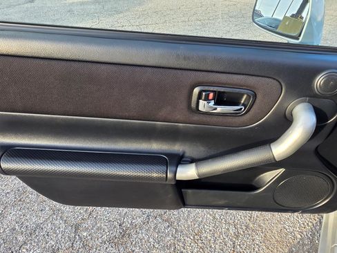 Used 2001 Toyota MR2 image 30