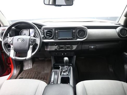 Used 2019 Toyota Tacoma SR5 image 16